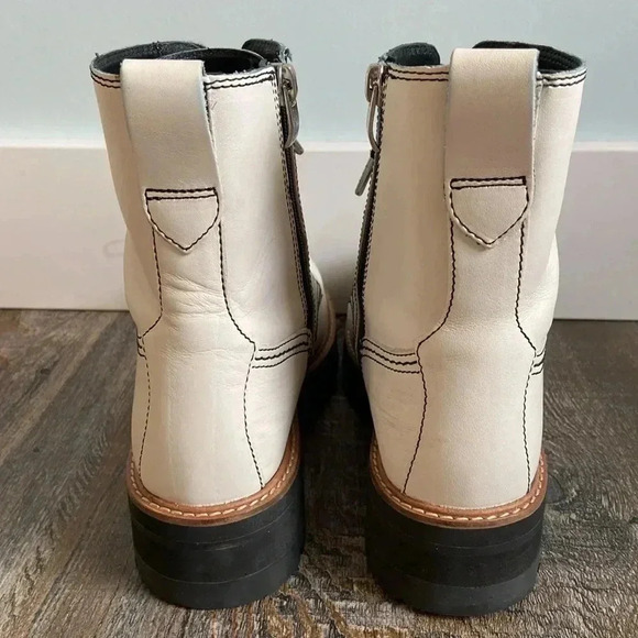 Clarks |  Orianna HI Combat Lace Up Boots - Picture 10 of 14